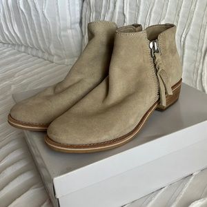 Dolce Vita suede boots